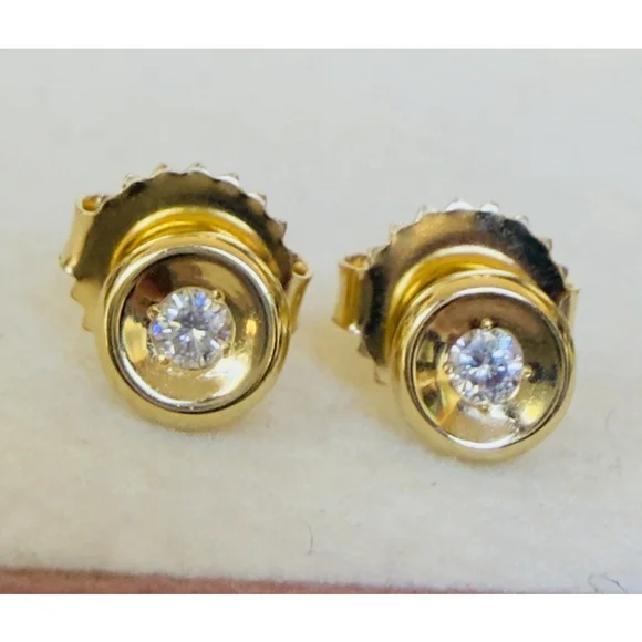 Roberto Coin Rubi & 0.08ctw Diamond Bezel 18k Yellow Gold Stud Earrings - Picture 4 of 15